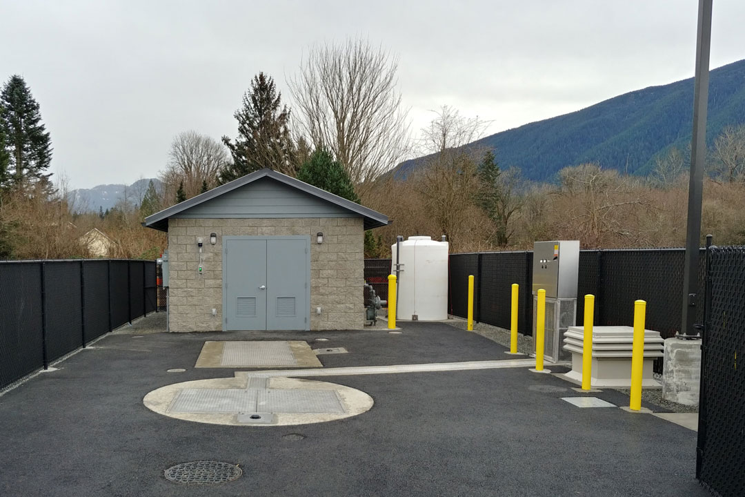municipal-development-sewer-lift-station-with-control-building Wastewater Lift Station with Control Building and Chemical Feed Odor Control
