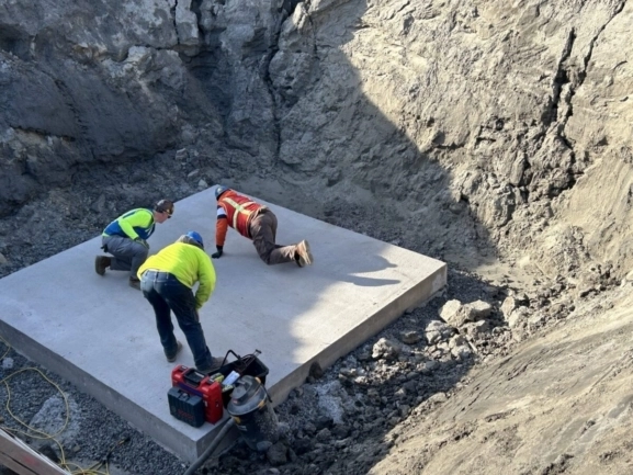 Complete Wastewater System with Thern Crane for Lifting Components