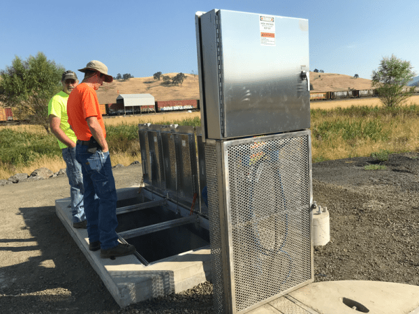 Wastewater Lift Station Disconnect Stand and Valve Vault