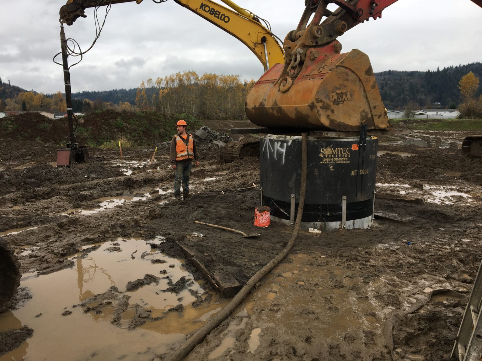 Caisson vs. Traditional Wet Well Installation - Romtec Utilities