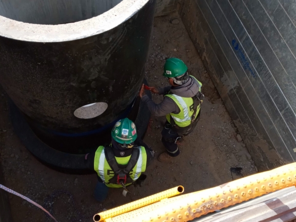 Installation of the wastewater lift station by Romtec Utilities at the Heartwell Renewables site in Hastings, Nebraska.